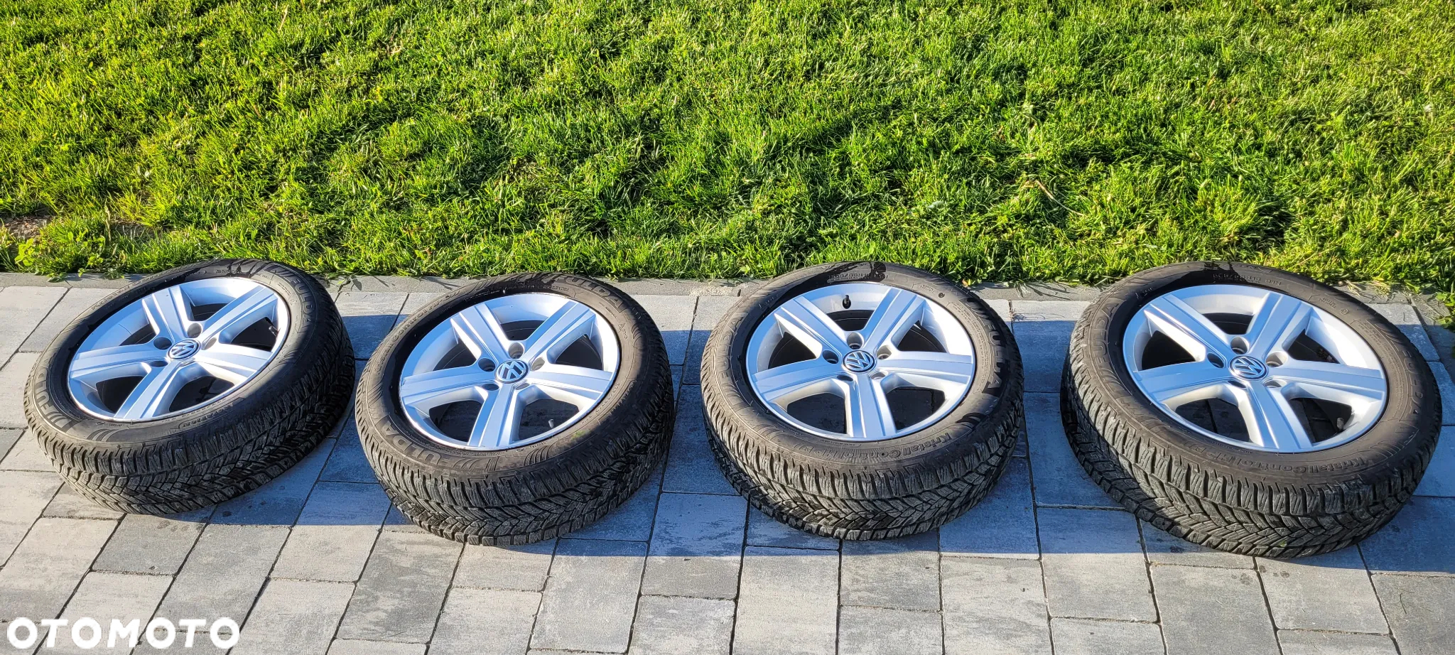 Volkswagen Golf VI 1.6 TDI Comfortline - 14
