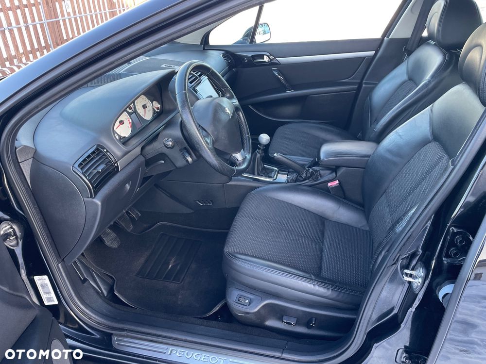 Peugeot 407 - 6