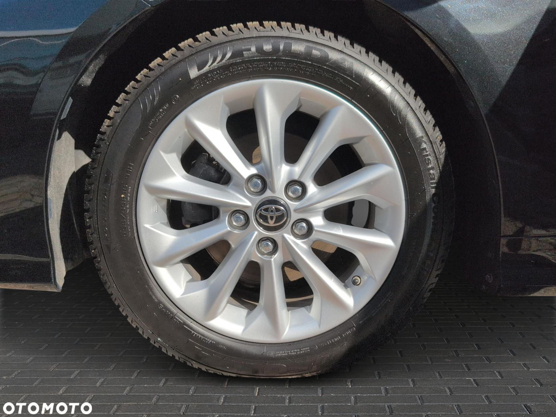 Toyota Corolla 1.8 Hybrid Comfort - 19