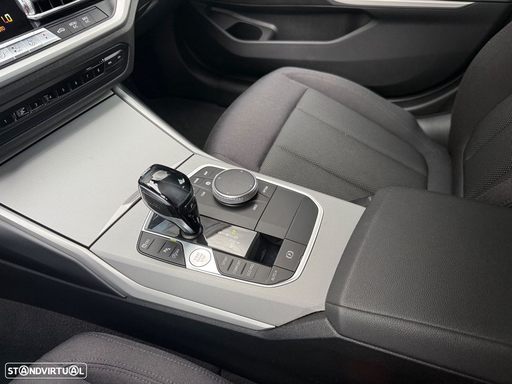 BMW 318 d Pack M Auto - 24