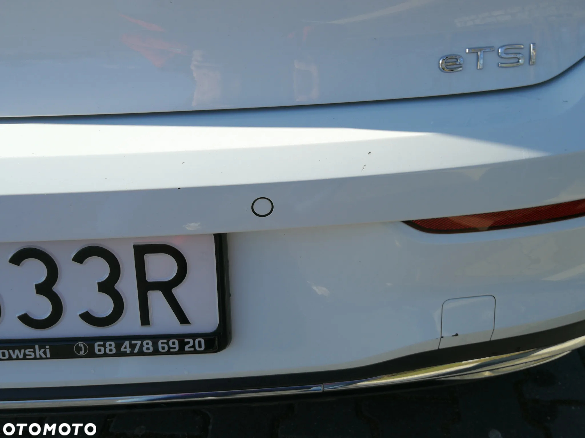 Volkswagen Golf - 6