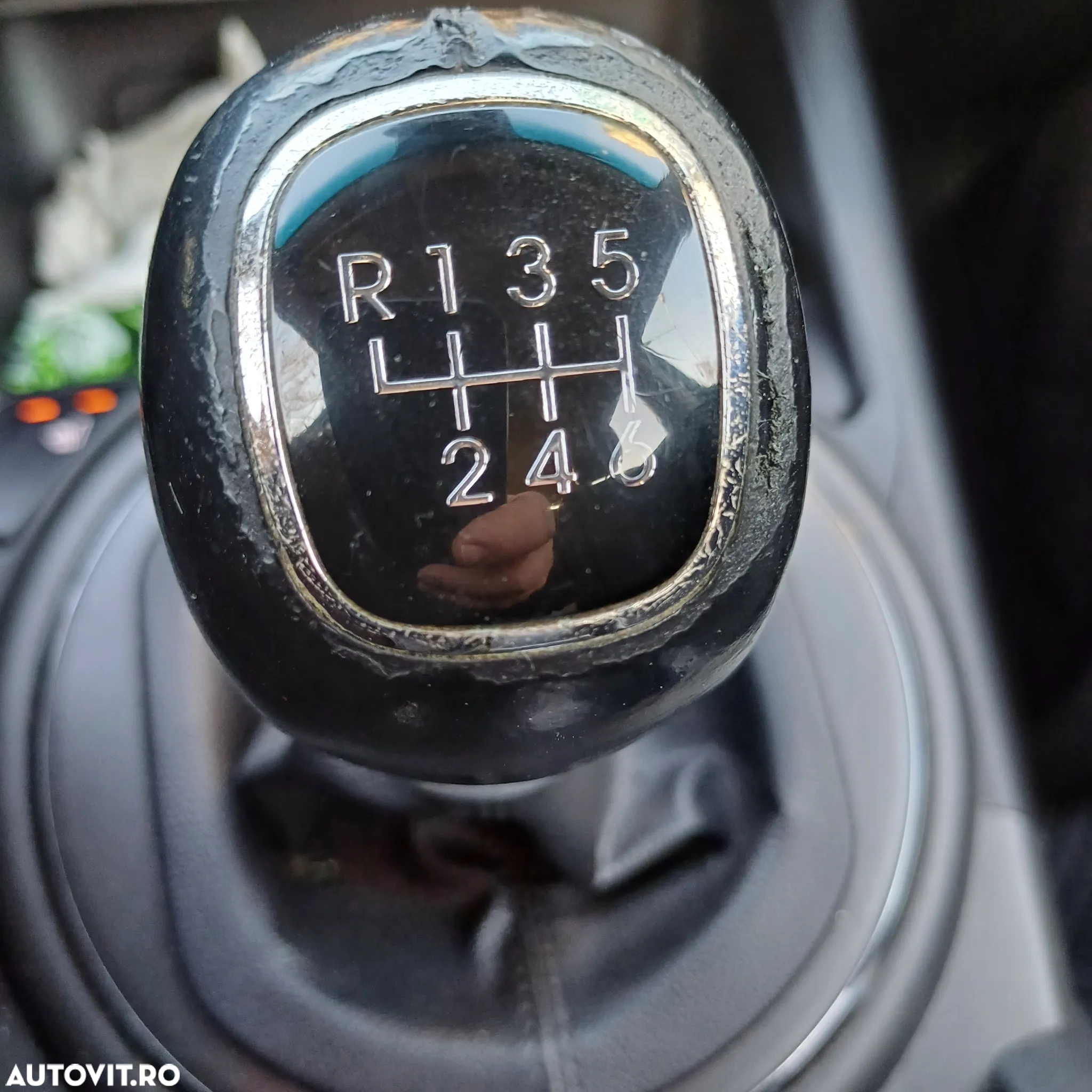Kia Sportage 1.7 CRDI 2WD Edition 7 - 8