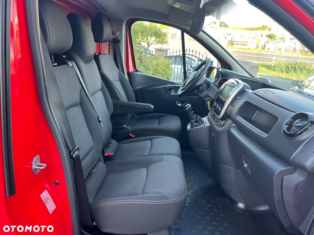 Renault Trafic - 25
