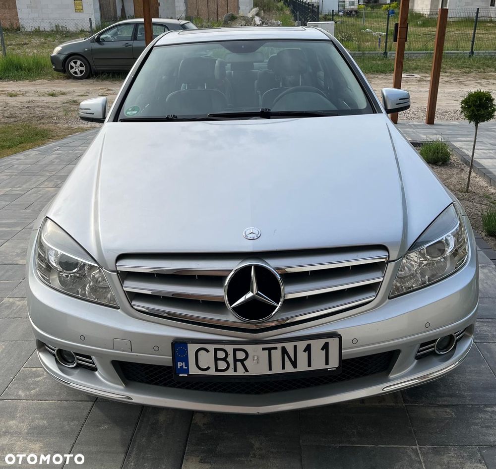 Mercedes-Benz Klasa C 180 K BlueEff Avantgarde - 2