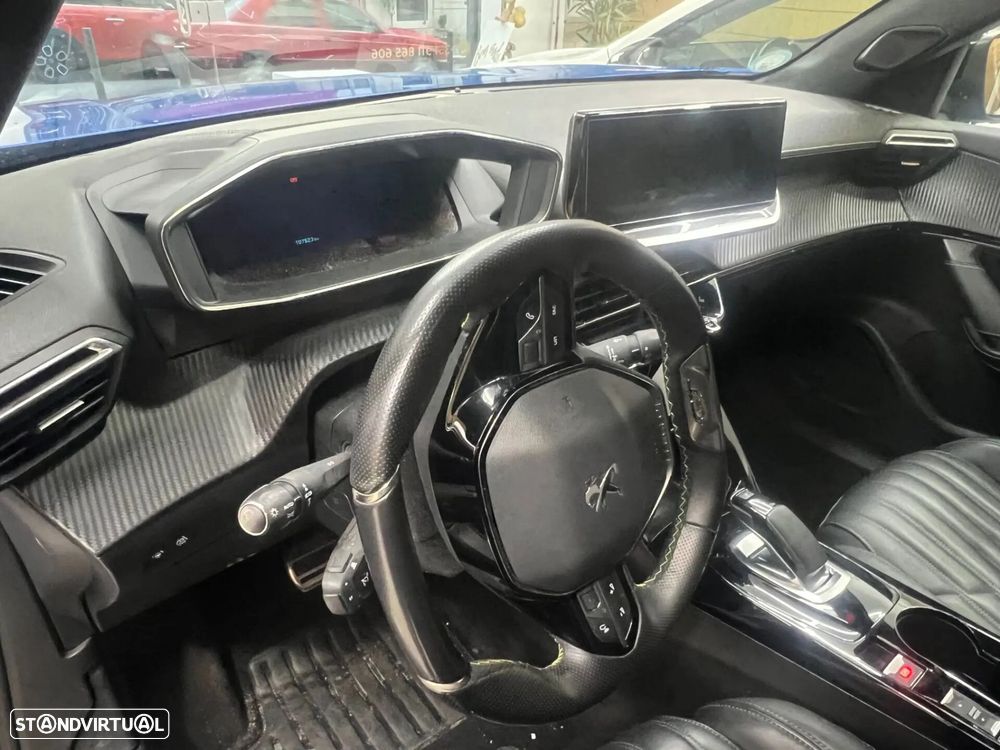 Peugeot e-2008 50 kWh GT Line - 11