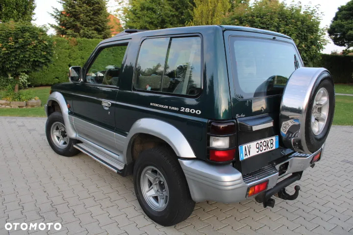 Mitsubishi Pajero 2.8 TD GLS - 17