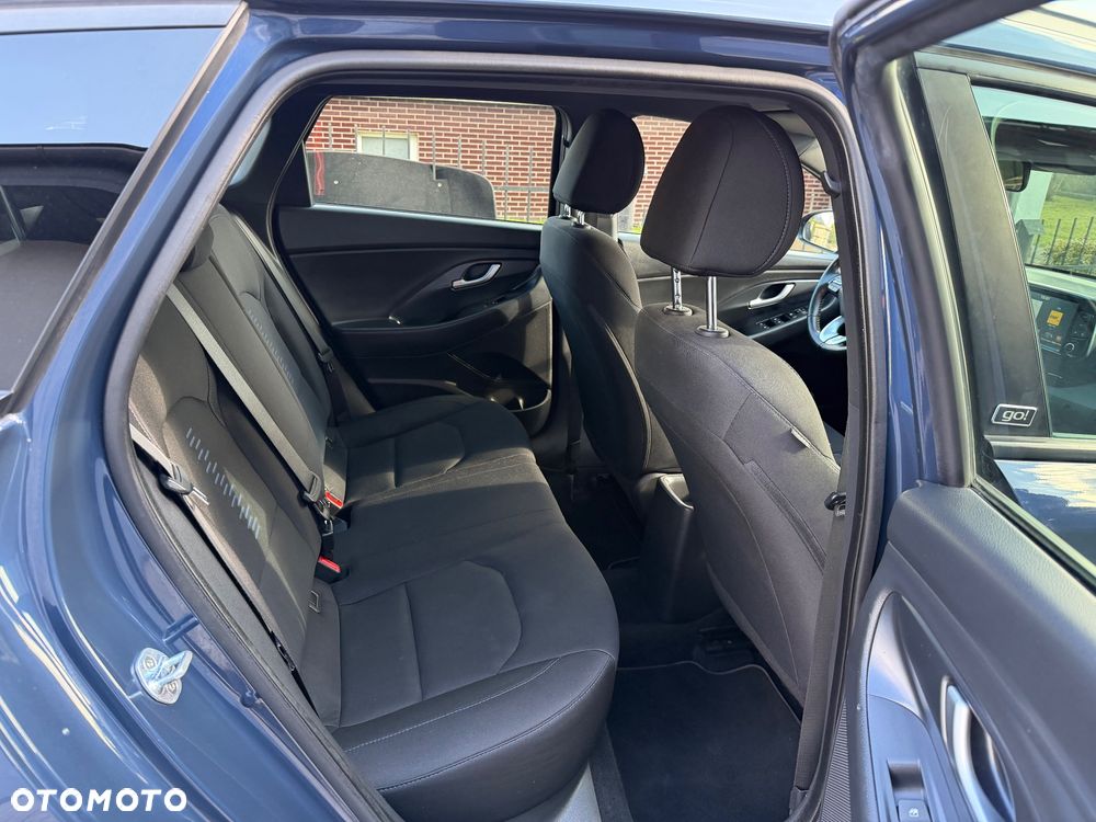 Hyundai i30 1.6 D GO Plus DCT - 13