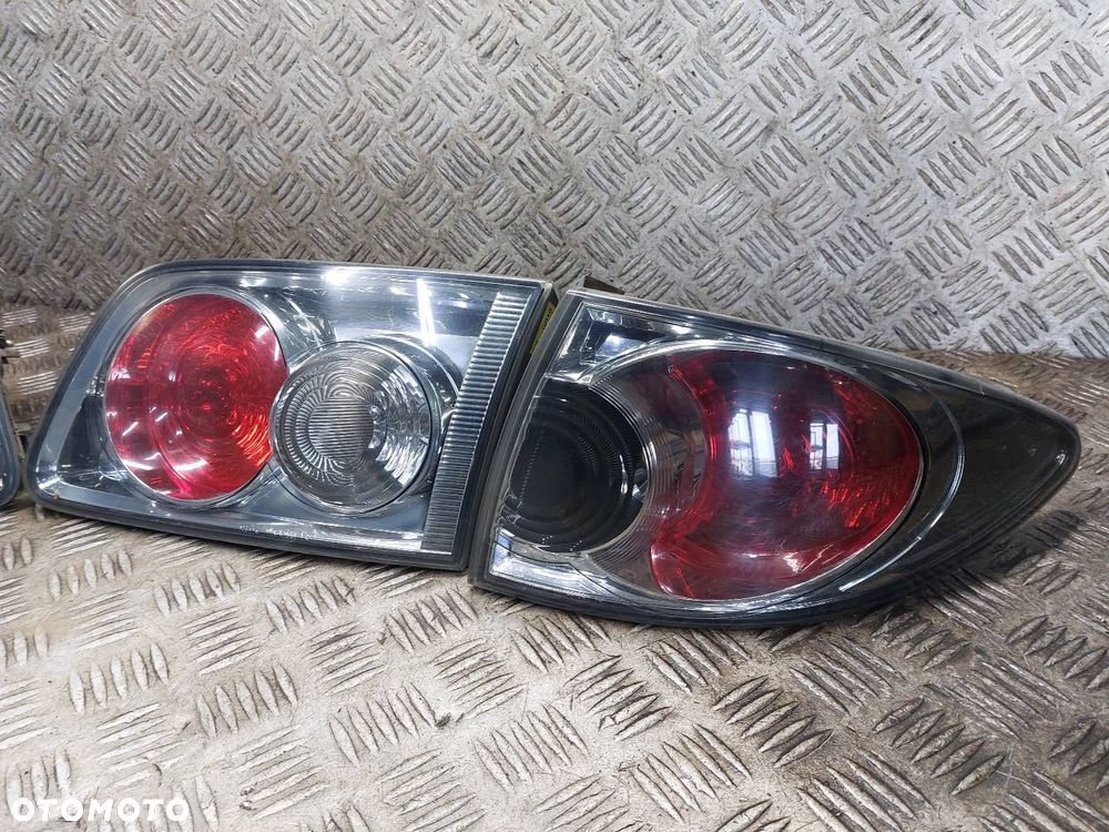 LAMPA LEWY TYŁ + PRAWY TYŁ W BŁOTNIK W KLAPĘ MAZDA 6 I GY KOMBI - 3