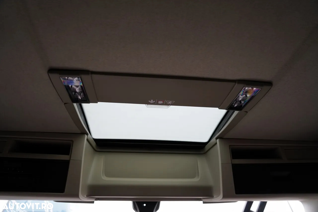 Volvo FM 430 / FULL ADR / GREUTATE: 6.500 KG / CABINĂ JOSĂ / 2022 / DUPĂ CONTRACT DE SERVICE GOLD / - 31