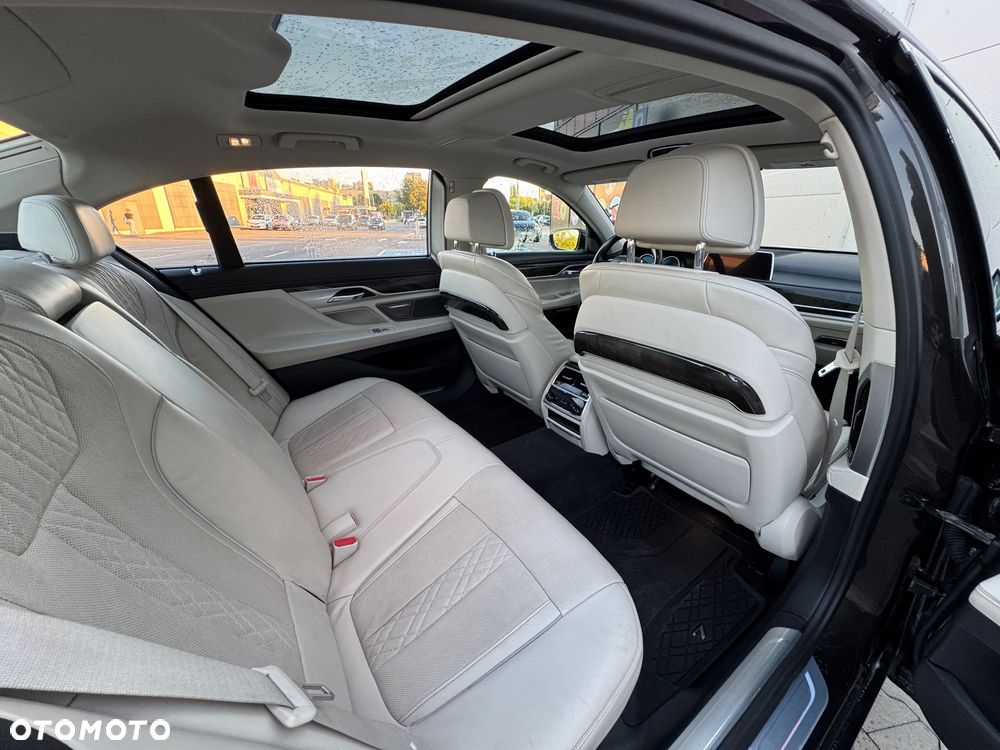 BMW Seria 7 740Li xDrive - 10