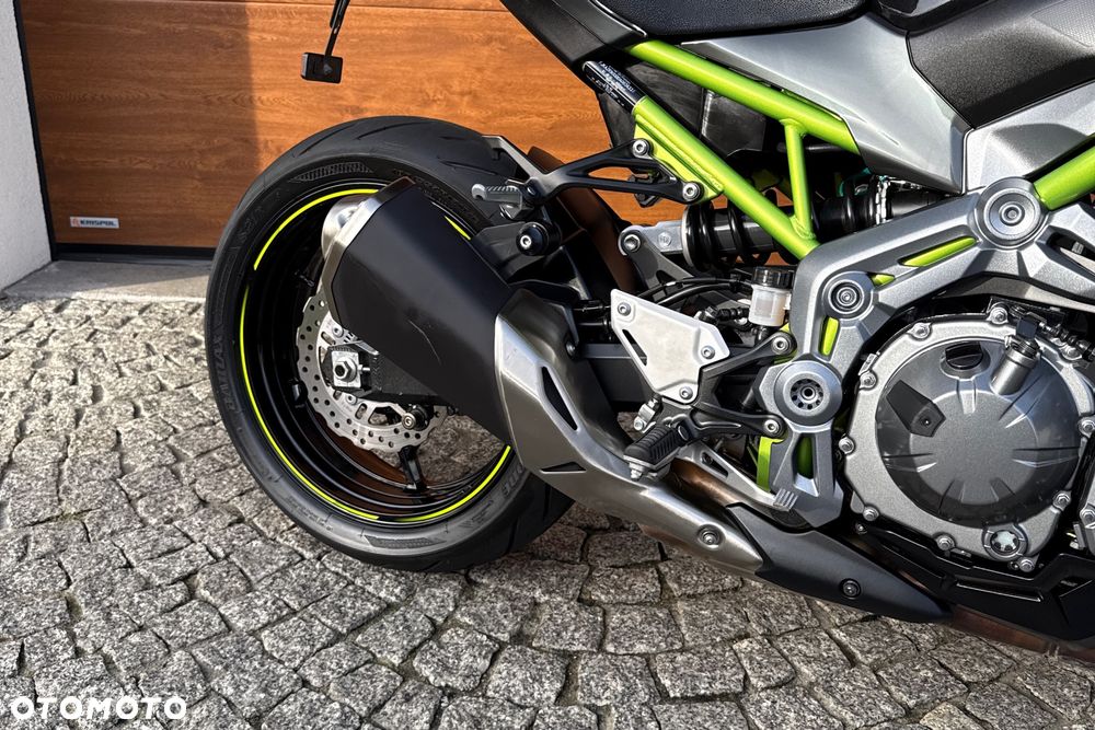 Kawasaki Z 900 - 10