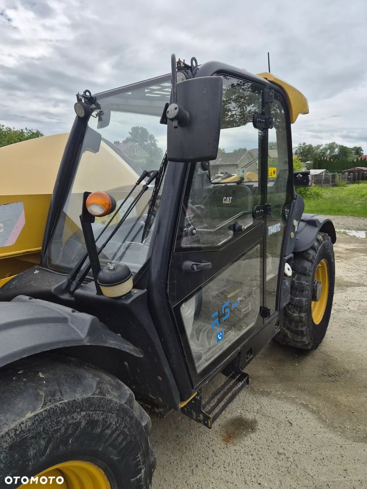 Caterpillar TH407C - 6