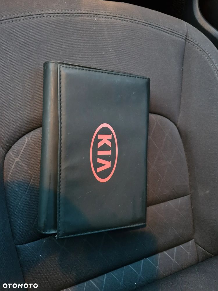 Kia Rio - 29
