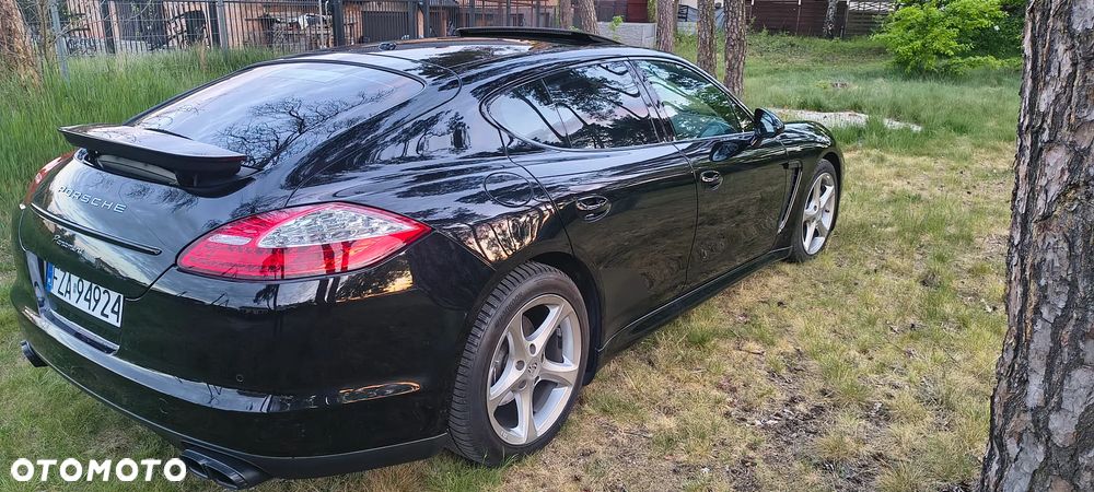 Porsche Panamera Platinum Edition PDK - 8
