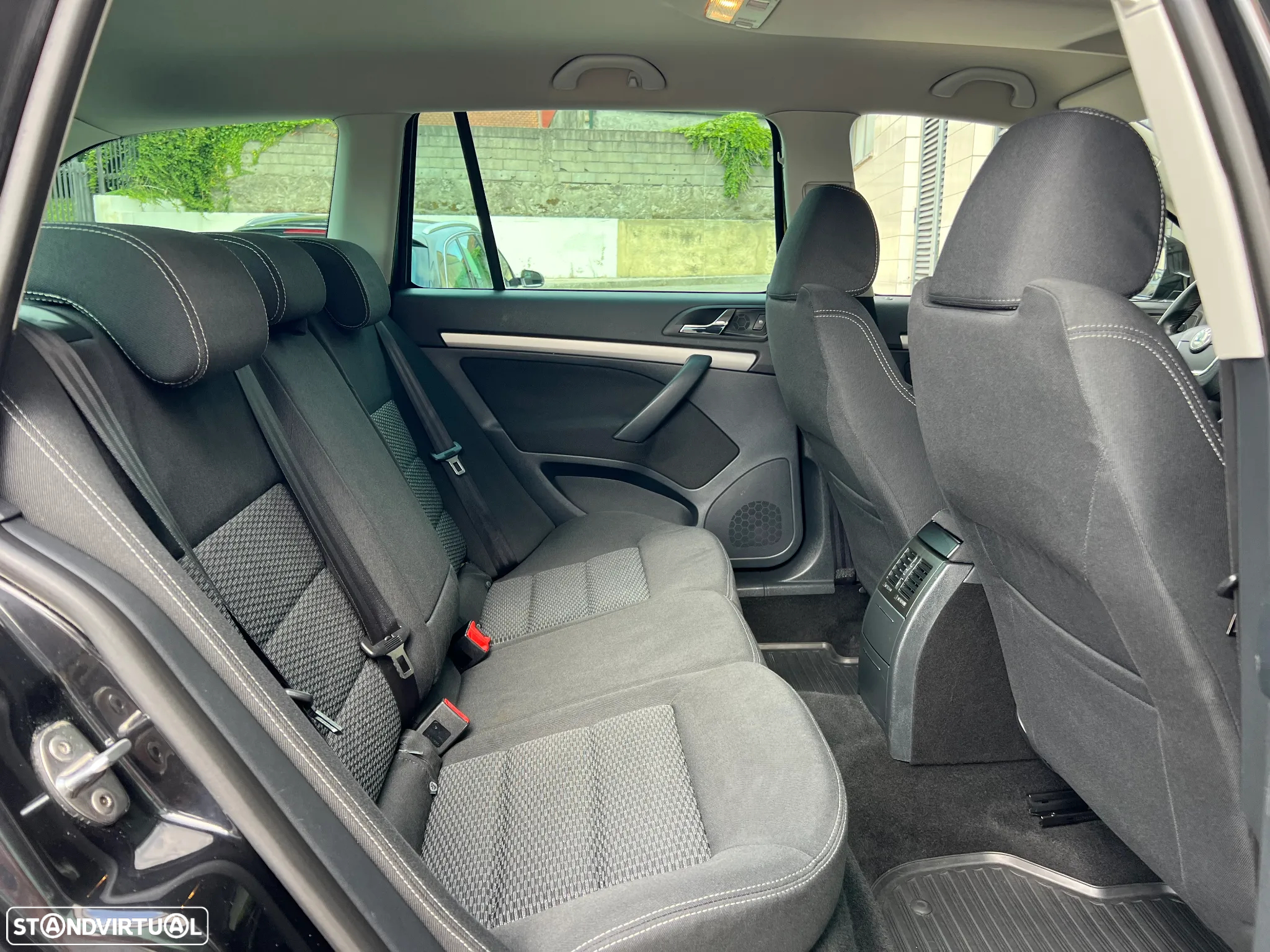 Skoda Octavia Break 1.6 TDi Sportline Pack - 35