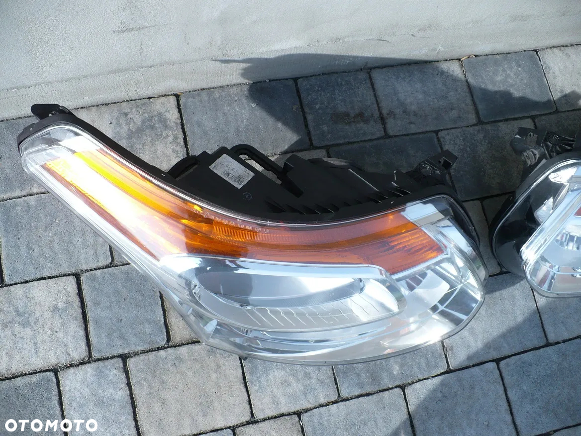 C3 PICASSO 08-17 LAMPA PRAWA ORYGINAL HELLA EUR. - 2