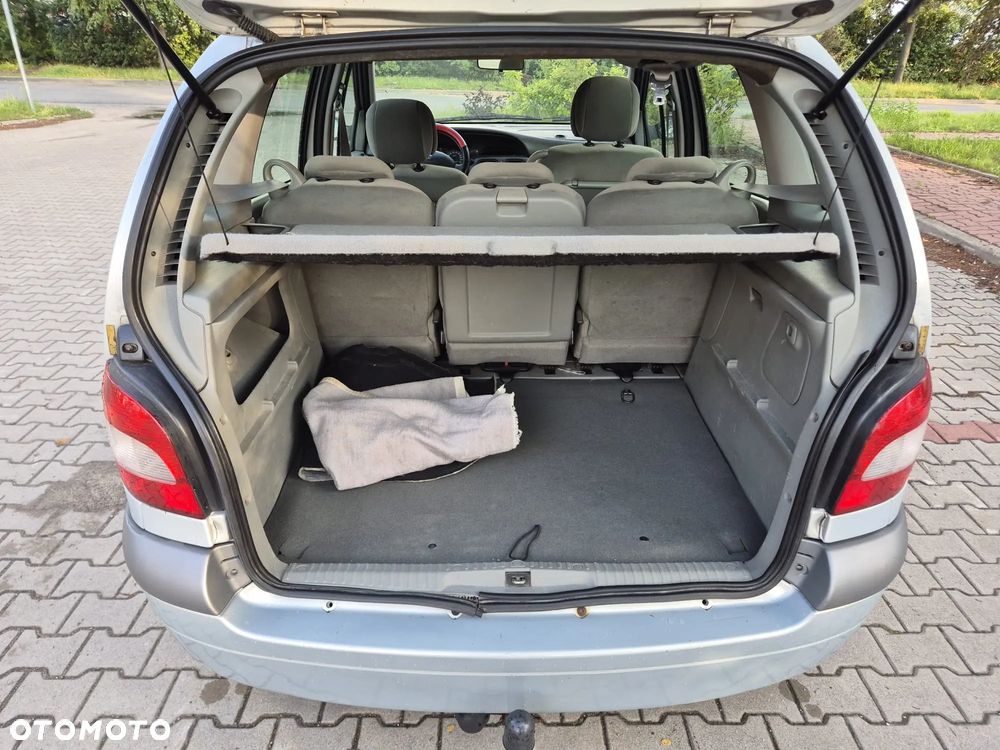 Renault Scenic - 9