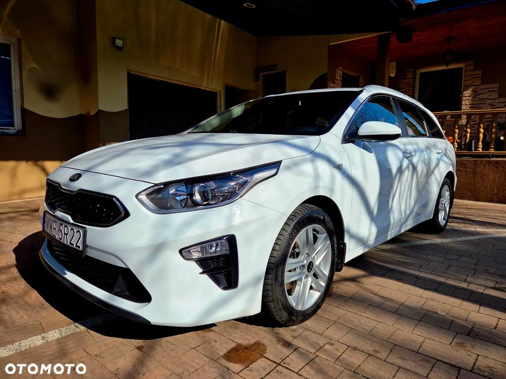 Kia Ceed 1.6 CRDi SCR M - 3