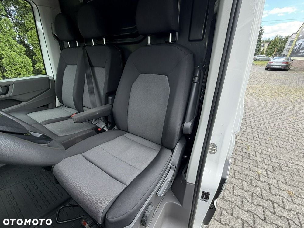 Volkswagen Crafter - 12