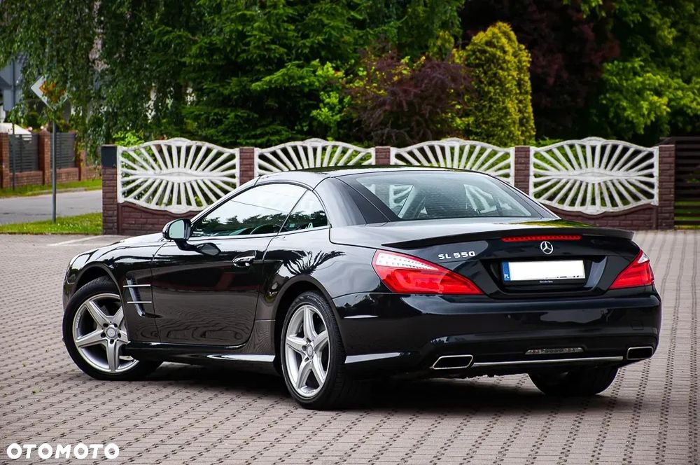 Mercedes-Benz SL - 22