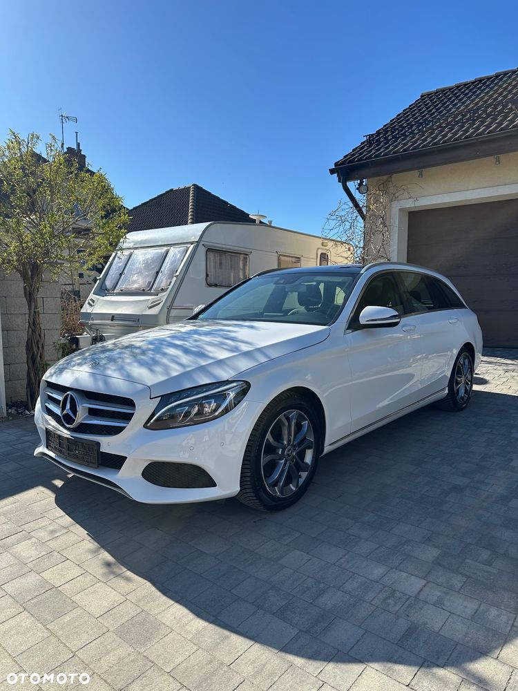 Mercedes-Benz Klasa C 200 9G-TRONIC Exclusive - 4