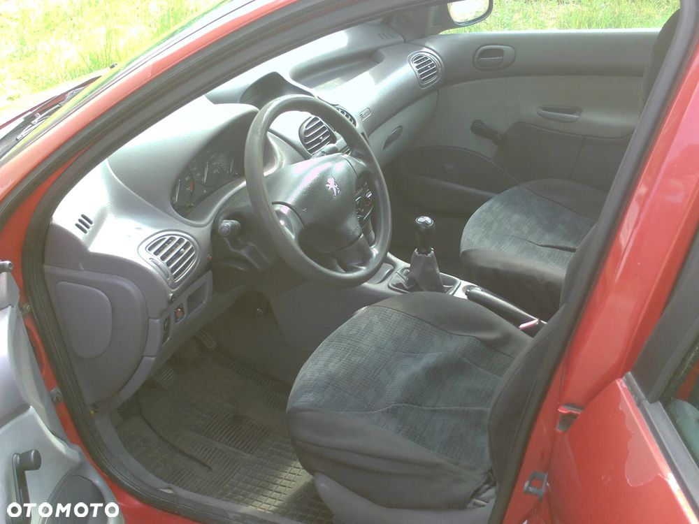 Peugeot 206 1.1 XR Presence - 18