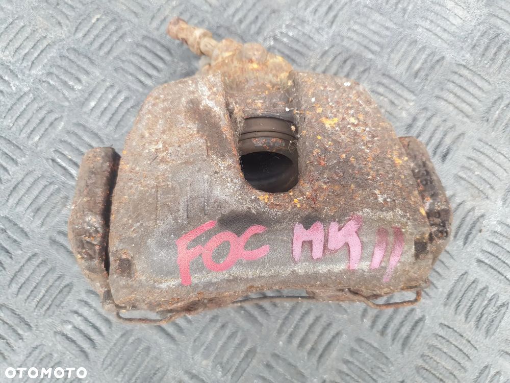 ZACISK FORD FOCUS MK2 PRZÓD PRZEDNI PRAWY - 1
