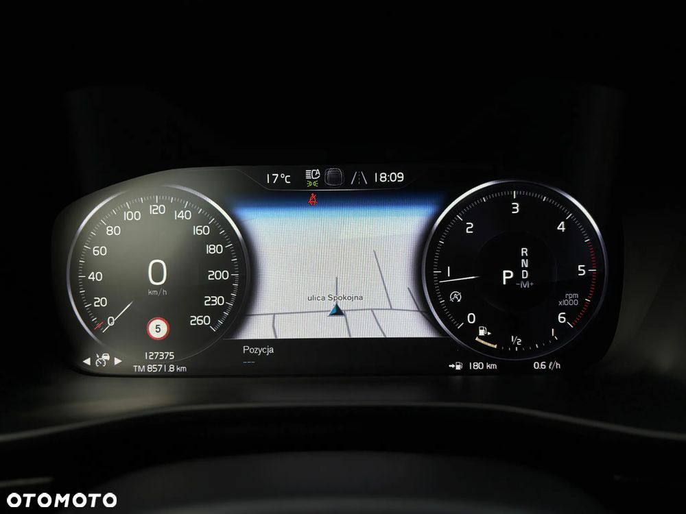 Volvo XC 40 D3 R-Design - 27