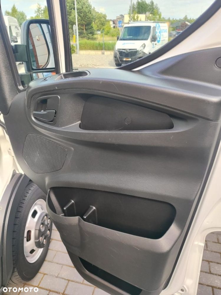Iveco Daily - 18