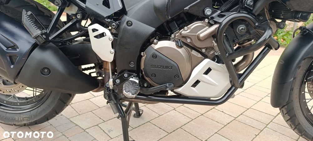 Suzuki V-STROM - 28