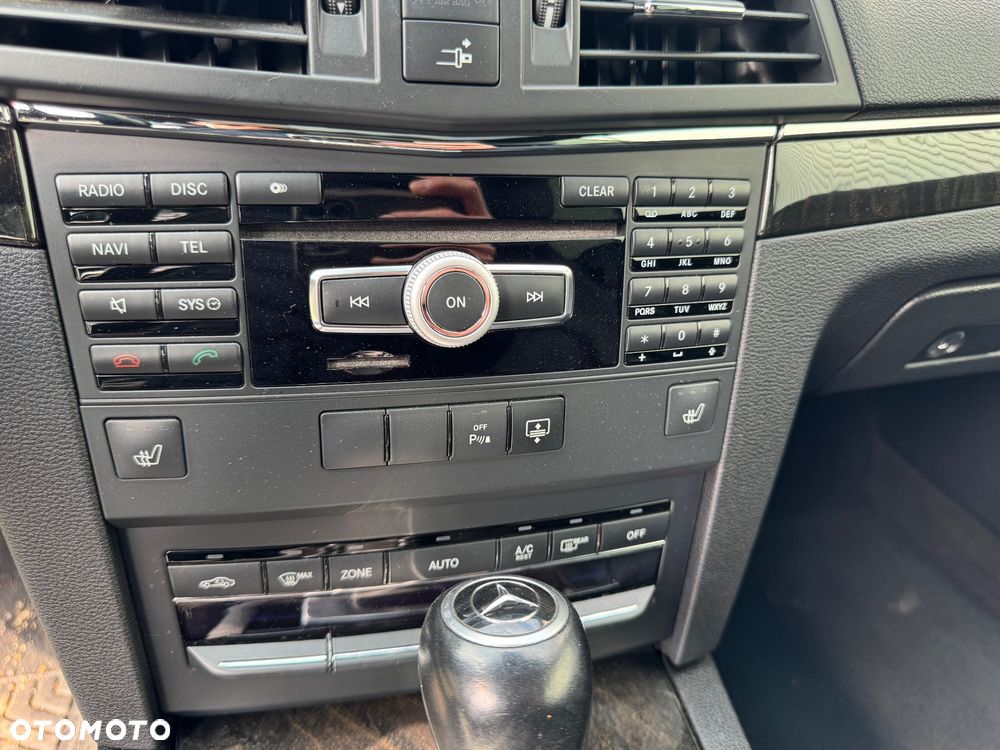 Mercedes-Benz Klasa E - 21