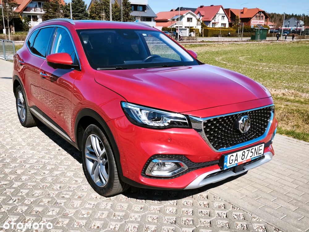 MG EHS Luxury - 2