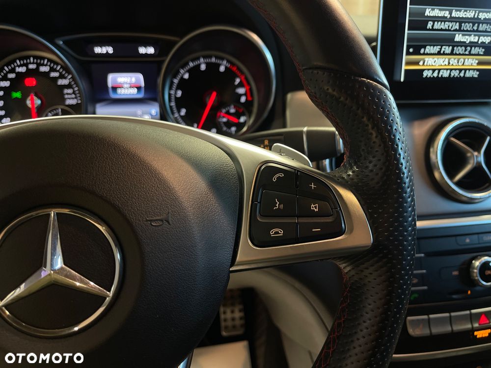 Mercedes-Benz CLA 200 7G-DCT AMG Line - 24