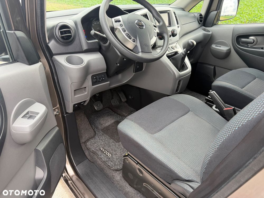 Nissan NV200 - 19