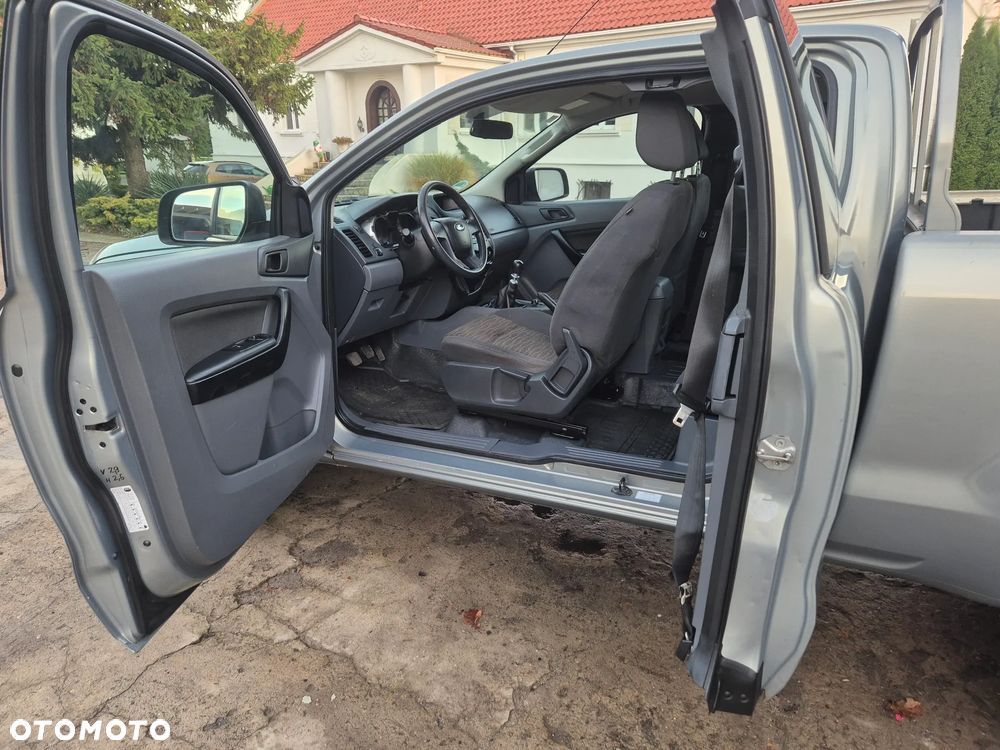 Ford Ranger XLT - 24