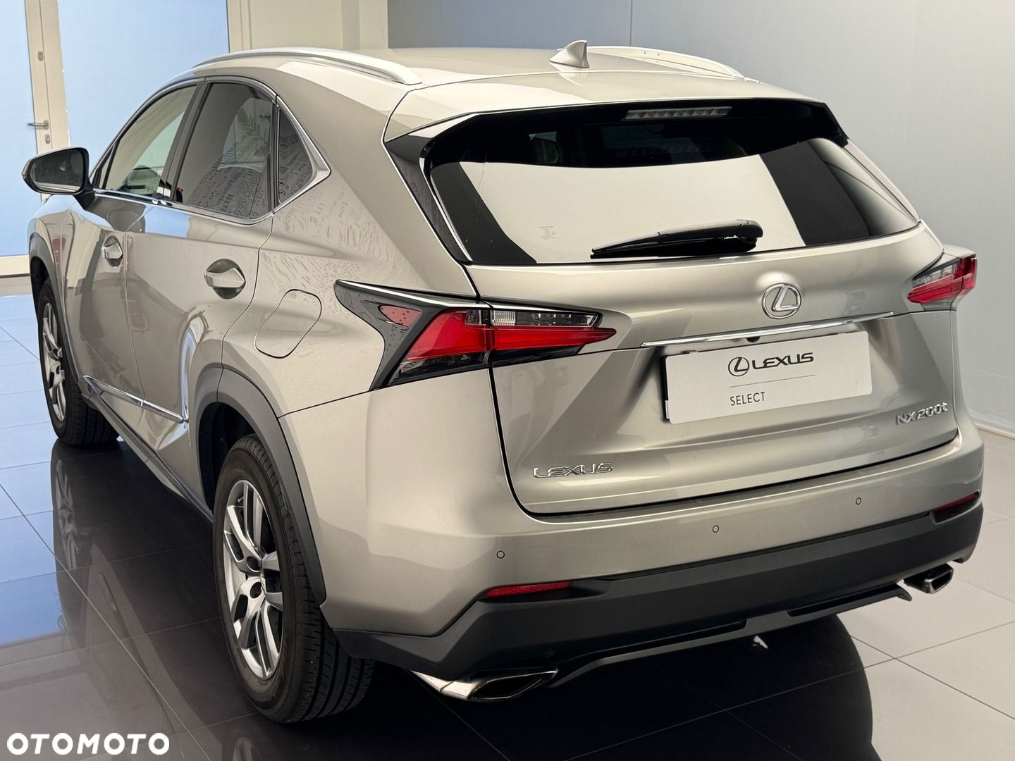 Lexus NX 200t Comfort AWD - 4