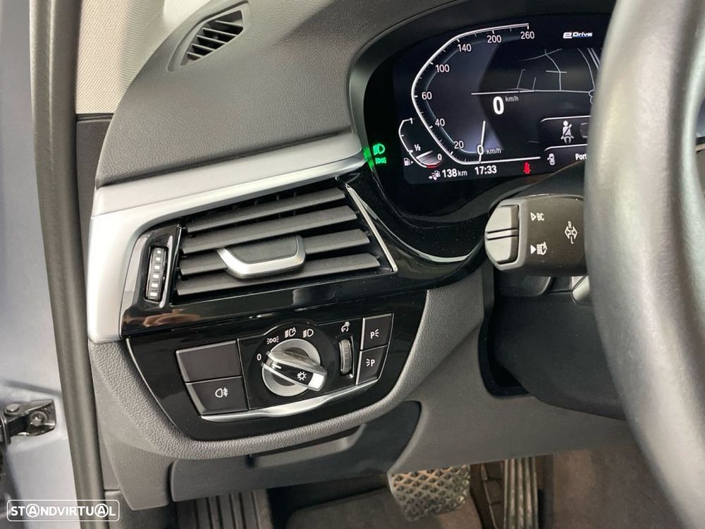 BMW 530 e — fotografia 15