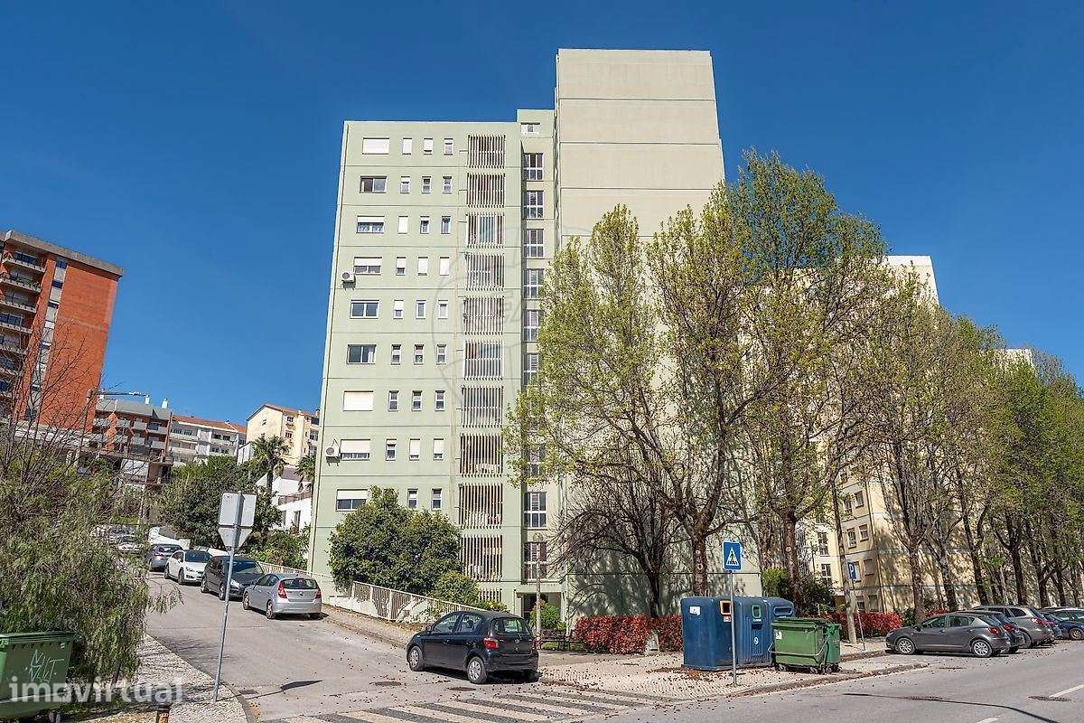 Apartamento T4 Duplex à venda em Vale das Flores, Coimbra - Grande imagem: 2/30