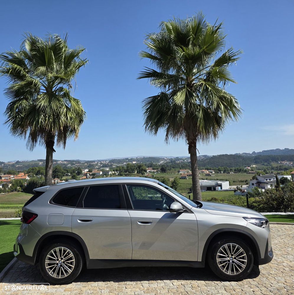 BMW iX1 xDrive30 M Sport Pack - 17