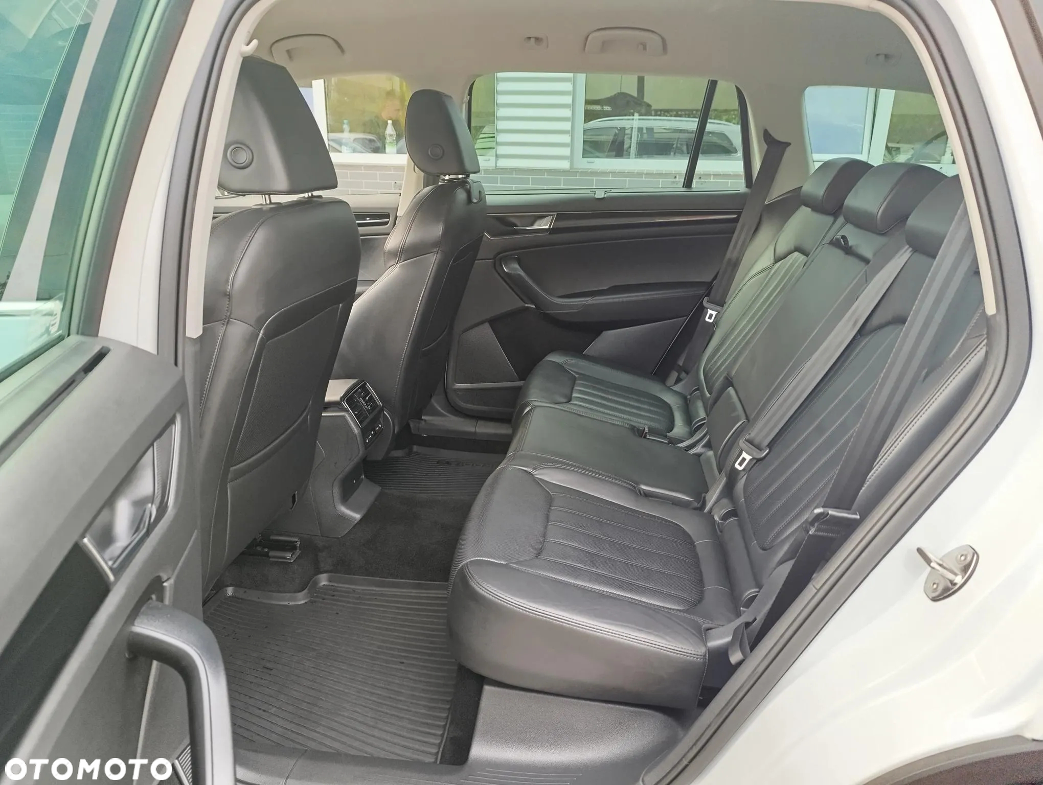 Skoda Kodiaq 2.0 TSI 4x4 L&K DSG - 9