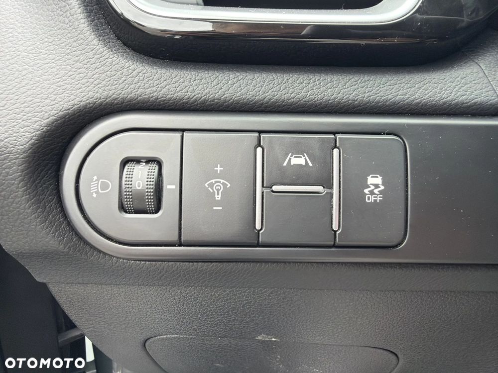 Kia XCeed 1.5 T-GDI L Business Line DCT - 22