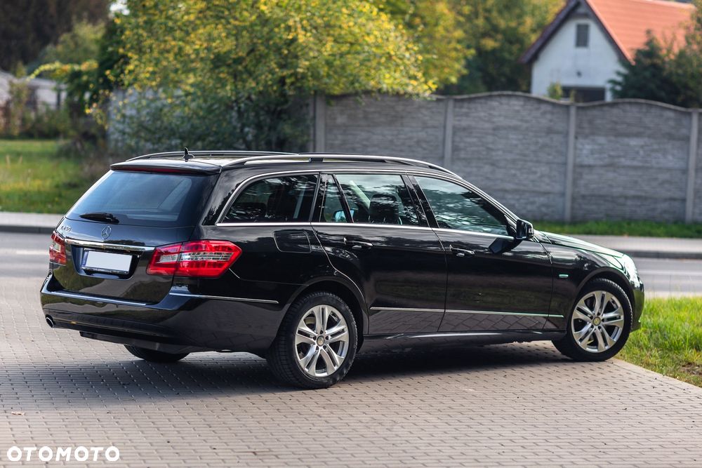 Mercedes-Benz Klasa E 250 BlueEFFICIENCY 7G-TRONIC Avantgarde - 14