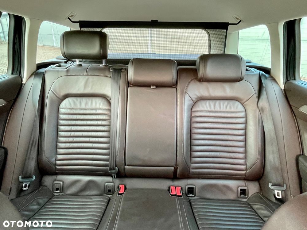 Volkswagen Passat 2.0 TDI BMT 4Mot Highline DSG - 8