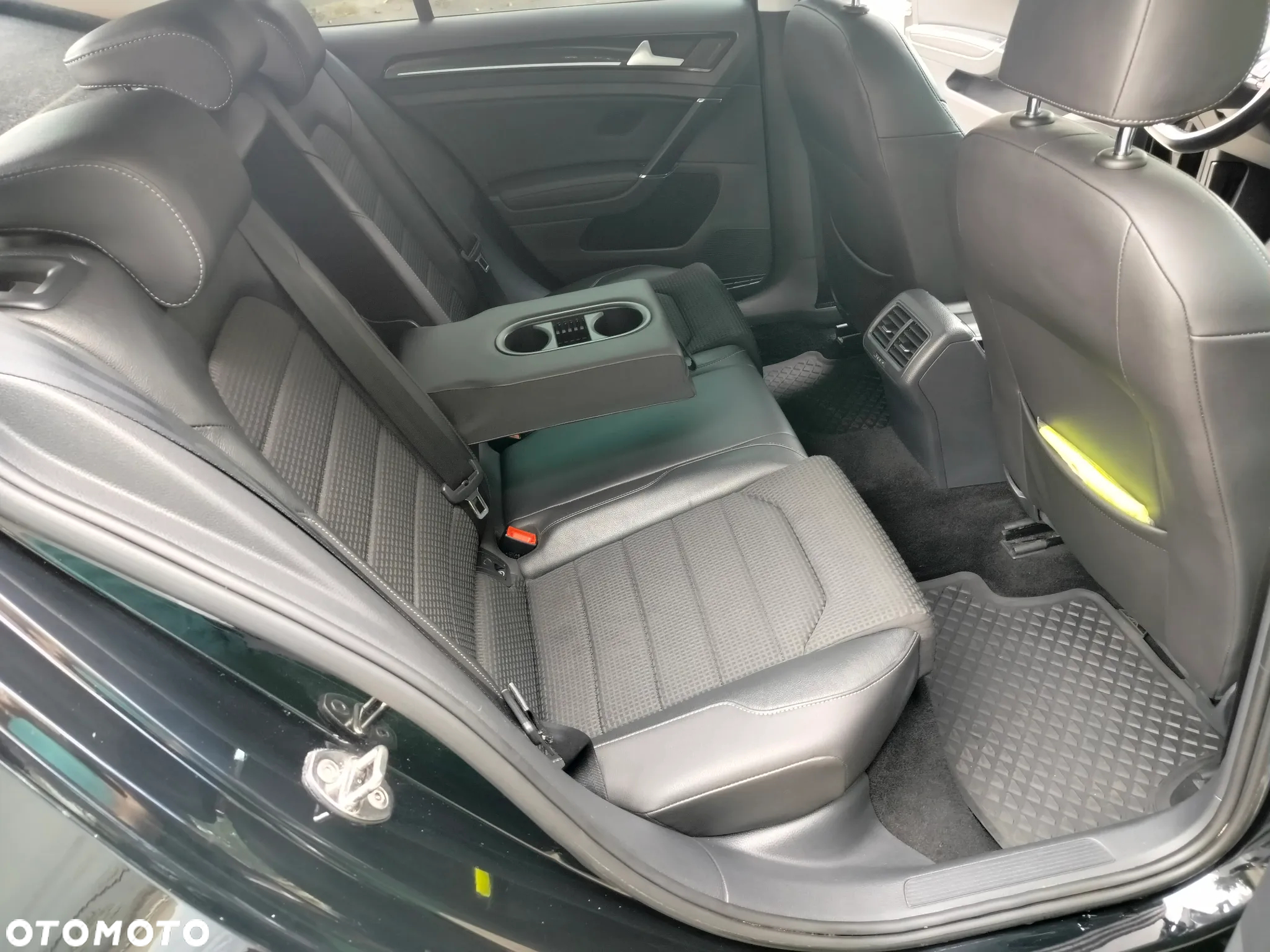 Volkswagen Golf 1.4 TSI BlueMotion Technology Highline - 14