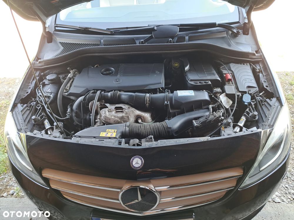 Mercedes-Benz Klasa B 180 (BlueEFFICIENCY) - 39