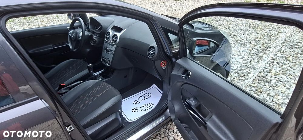 Opel Corsa 1.4 16V Innovation - 19