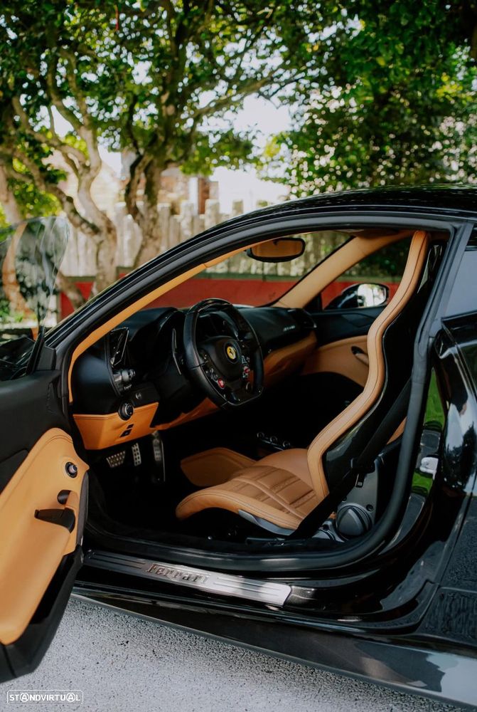 Ferrari 488 GTB - 38