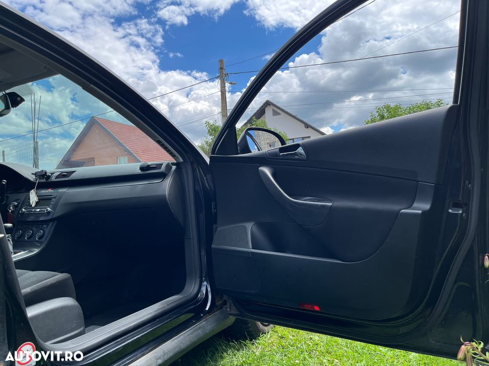 Volkswagen Passat 1.9 TDI Comfortline - 25