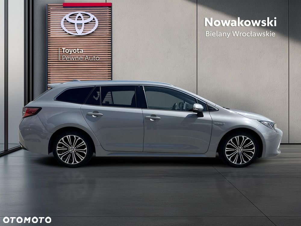 Toyota Corolla - 28