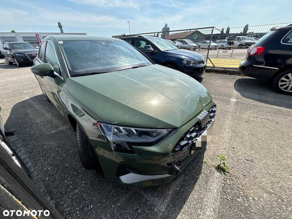 Audi A3 Sportback - 1